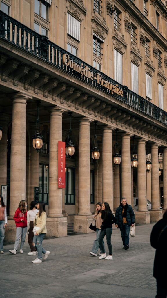 How to Find the Latest Showtimes at This Local Theater